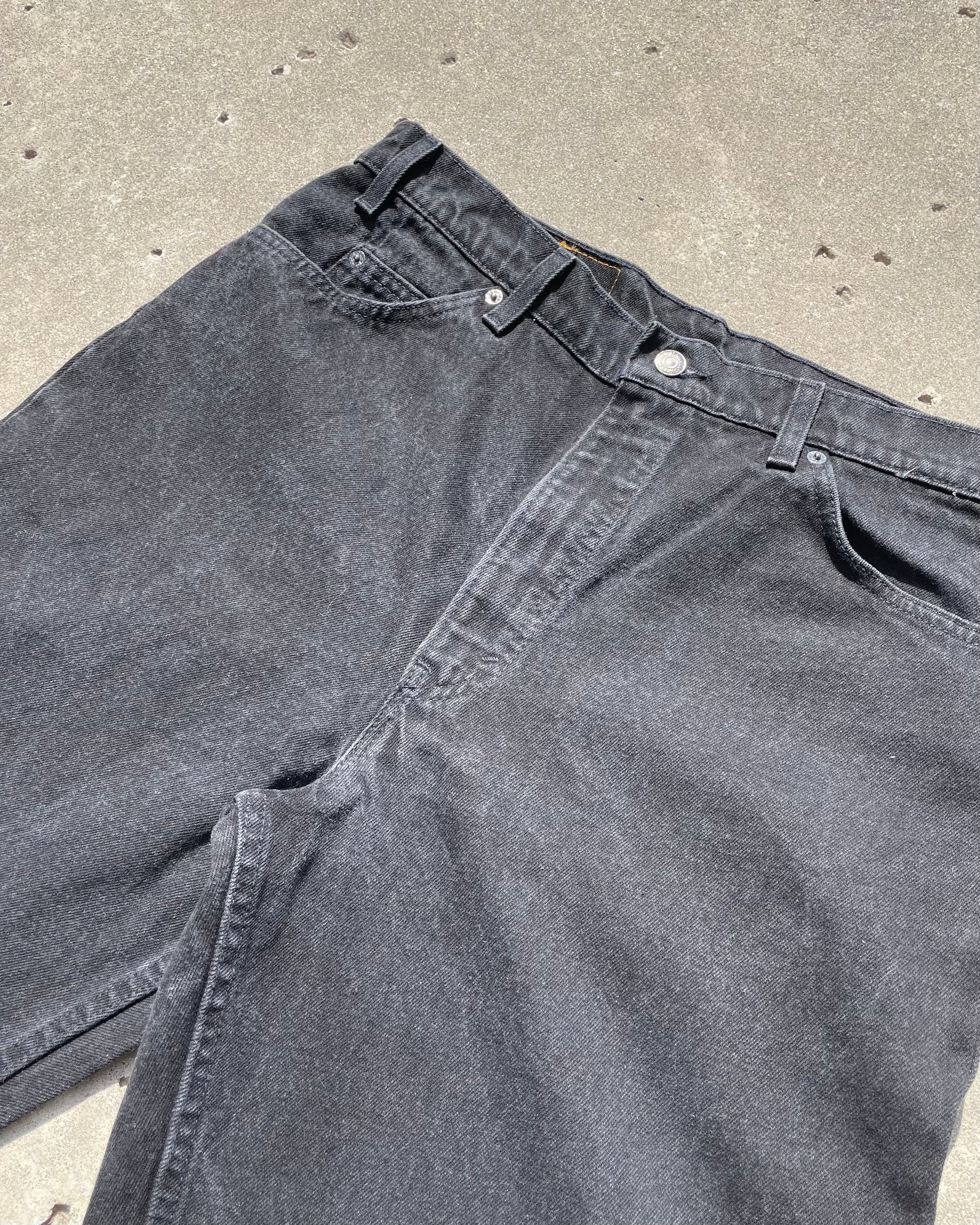 VINTAGE LEVI’S 550 DENIM - Sz 36x30