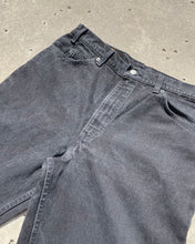 Load image into Gallery viewer, VINTAGE LEVI’S 550 DENIM - Sz 36x30
