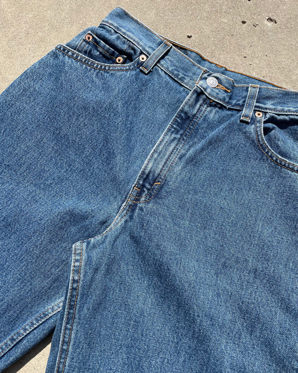 VINTAGE LEVI'S 505 DENIM - Sz 31x34