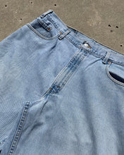 Load image into Gallery viewer, VINTAGE LEVI&#39;S 560 DENIM - Sz 36x31
