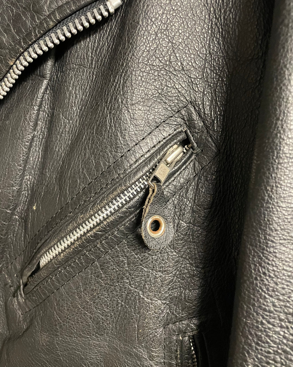 VINTAGE LEATHER BIKER JACKET - XL