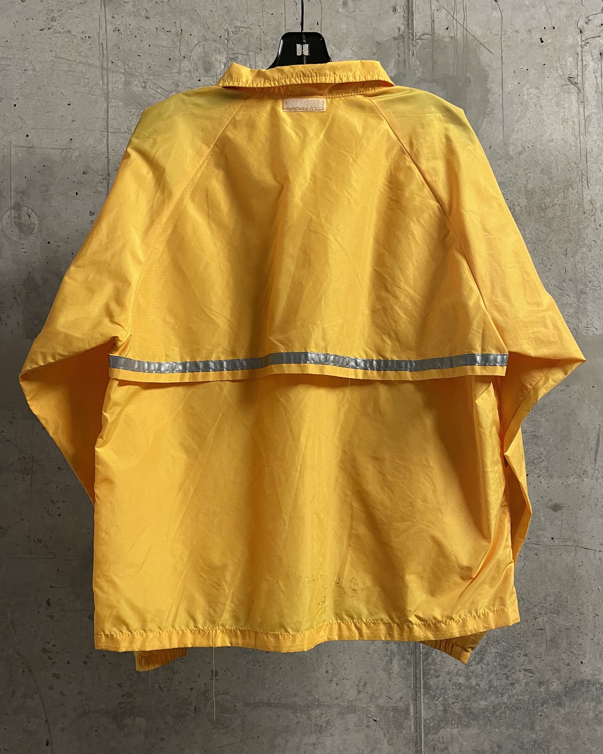 VINTAGE WINDBREAKER - L