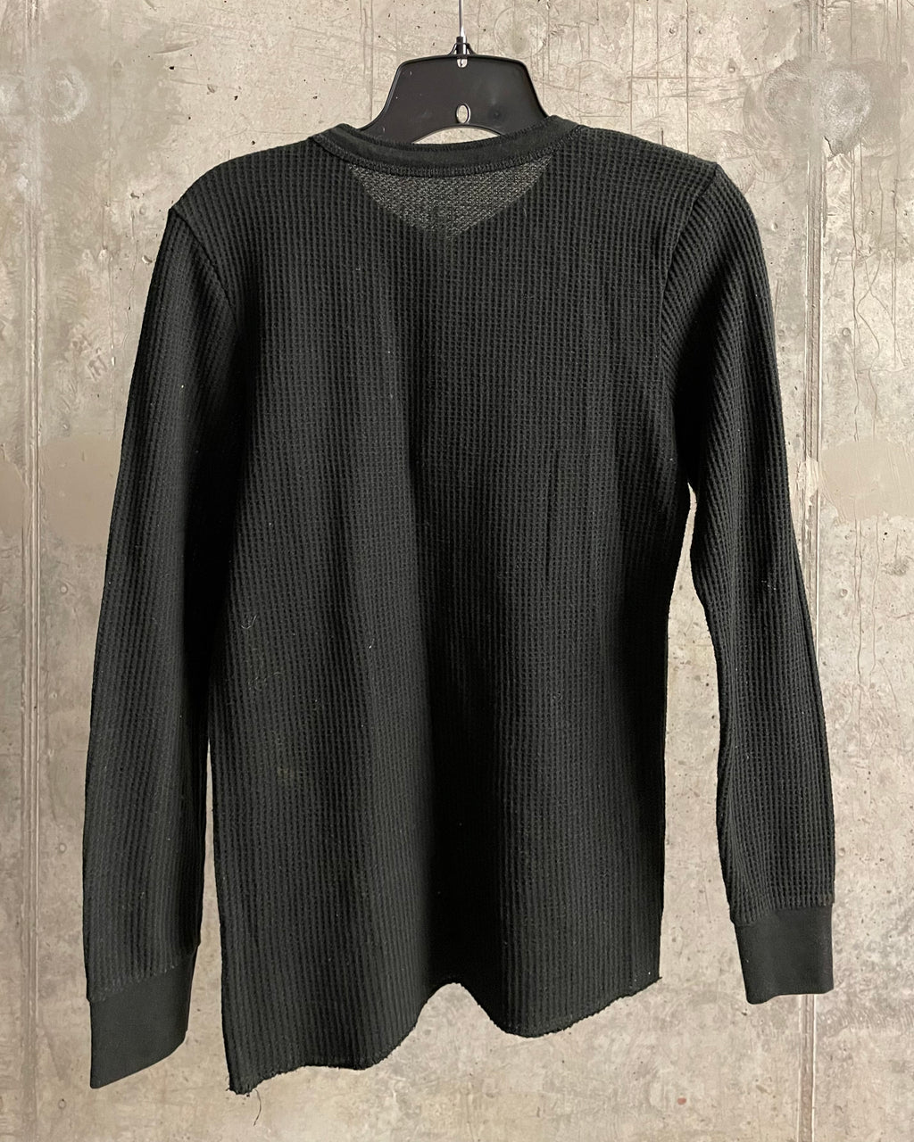 BLACK HENLEY - Sz XS