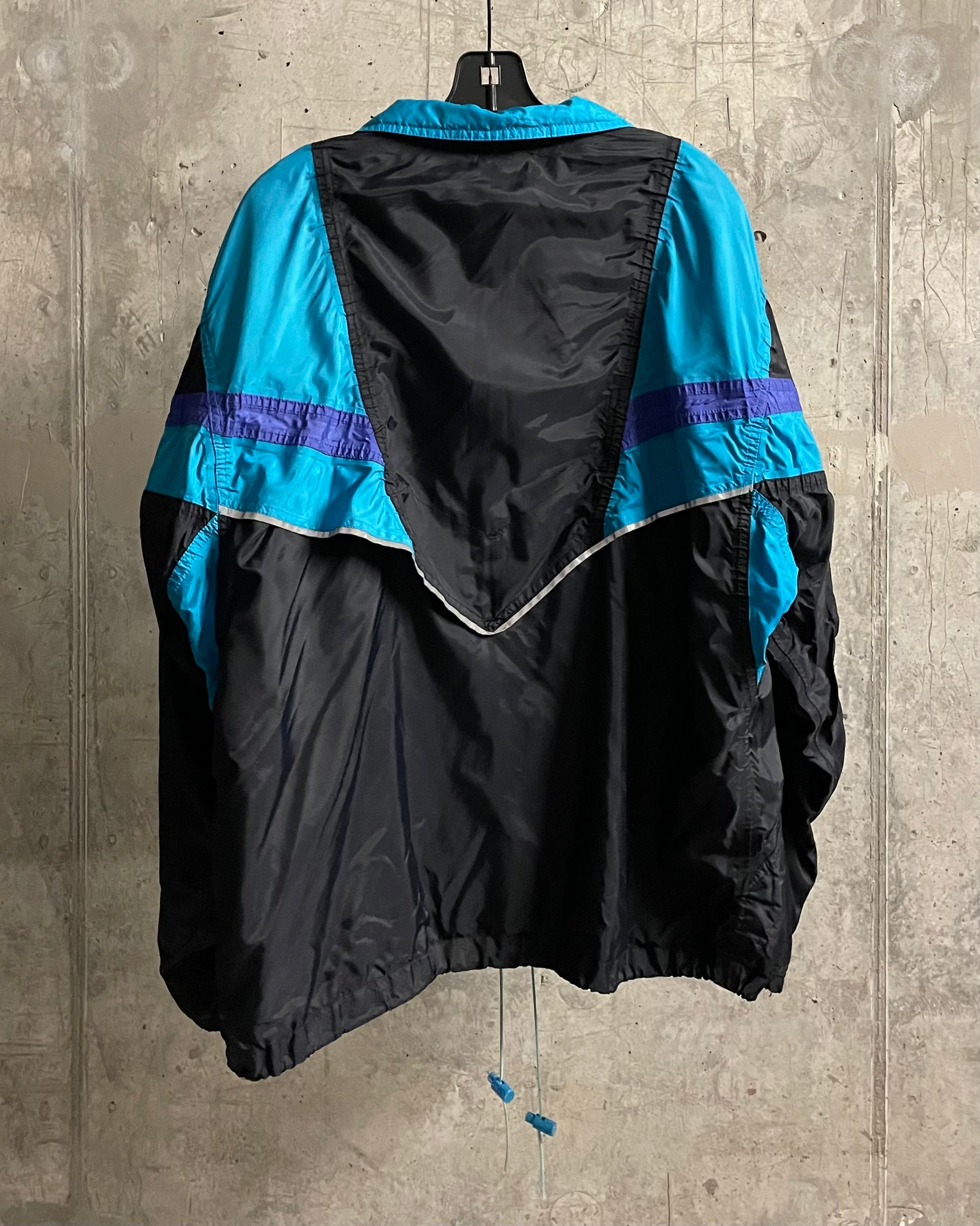 VINTAGE HELLY HANSEN JACKET - L